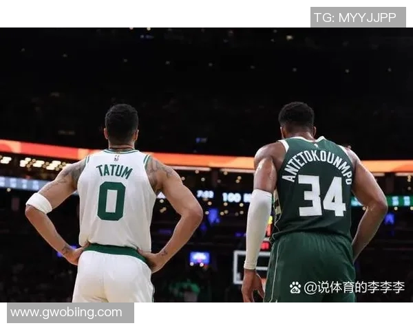 雄鹿球星字母哥再获月最佳球员，荣耀背后的奋斗与坚持